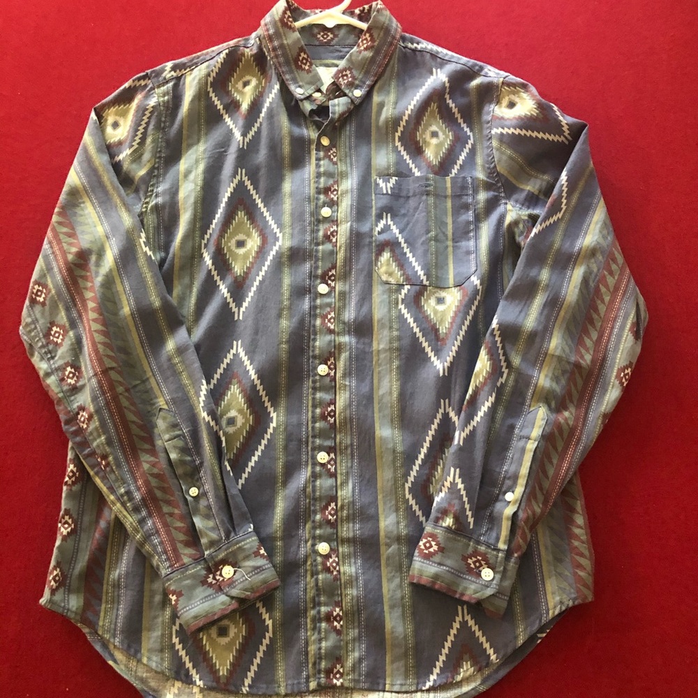Patterned Long Sleeved Shirt